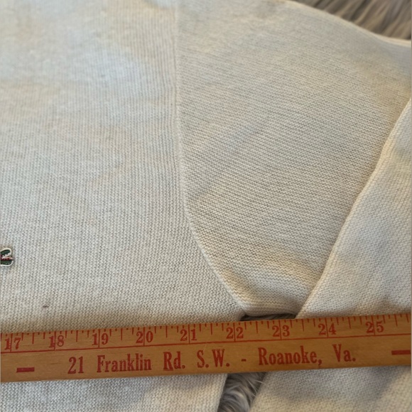 Lacoste Izod Sweater Gator Patch Ivory V Neck Vintage 90s Tennis Preppy Mens L - Picture 8 of 10